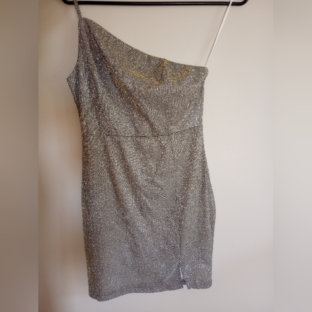 Helly Molly, size 8, silver/gold coloring